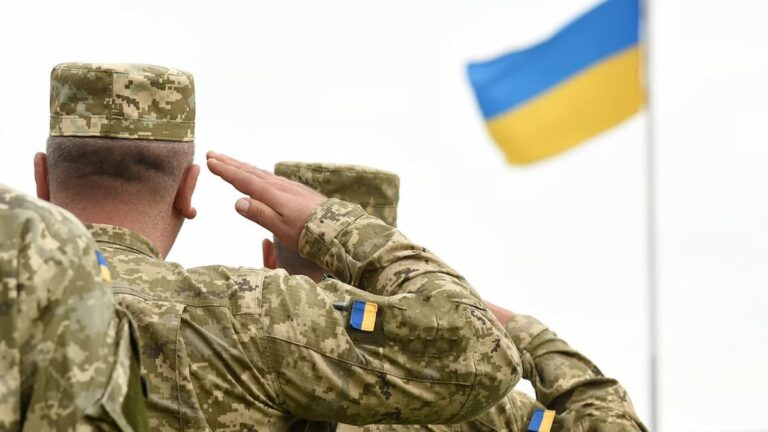 Військові